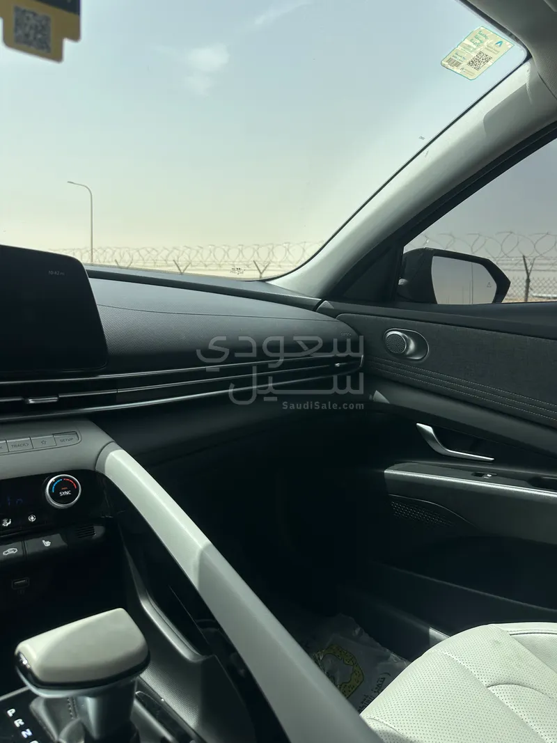 2021 هيونداي النترا سمارت