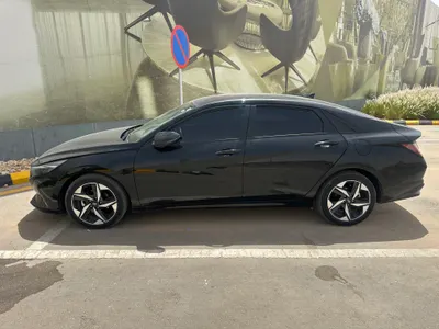 2021 هيونداي النترا سمارت