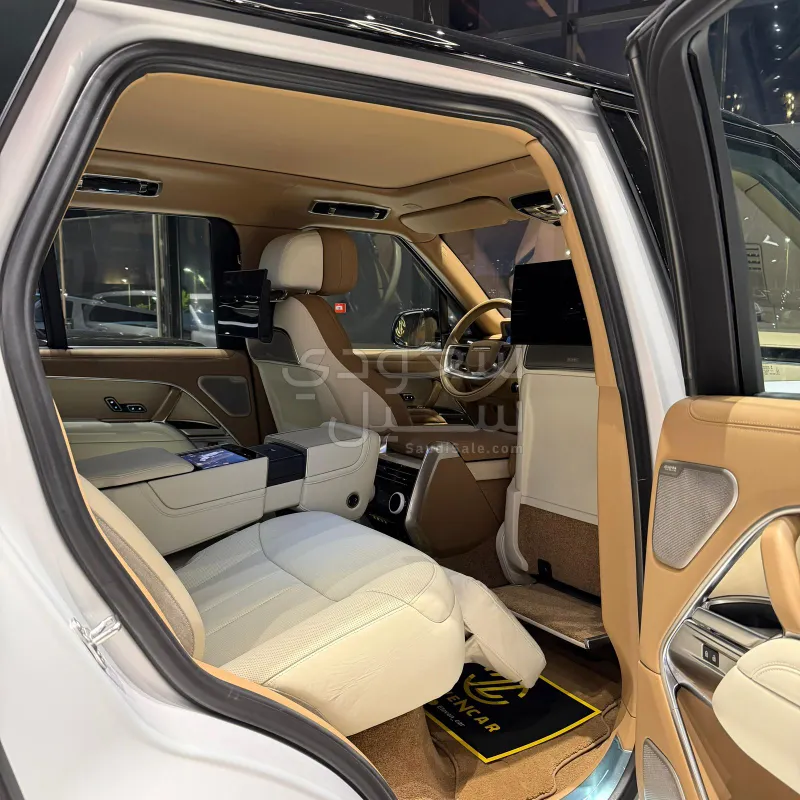 2023 لاند روفر رينج روفر اس في اوتوبيوغرافي