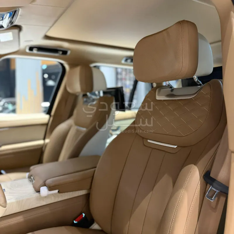 2023 لاند روفر رينج روفر اس في اوتوبيوغرافي