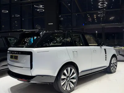 2023 لاند روفر رينج روفر اس في اوتوبيوغرافي