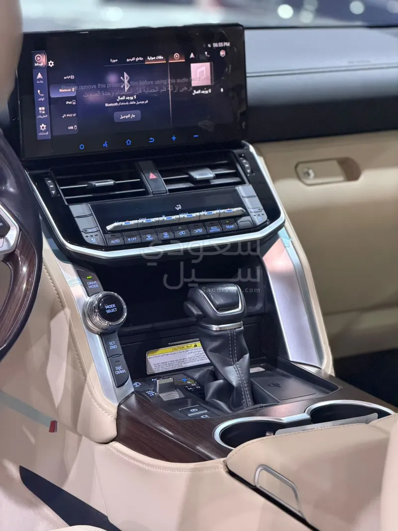 2022 تويوتا لاند كروزر جي اكس ار