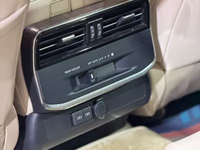 2022 تويوتا لاند كروزر جي اكس ار