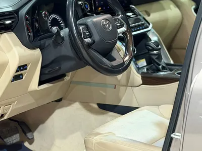 2022 تويوتا لاند كروزر جي اكس ار