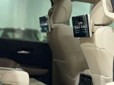 2022 تويوتا لاند كروزر جي اكس ار