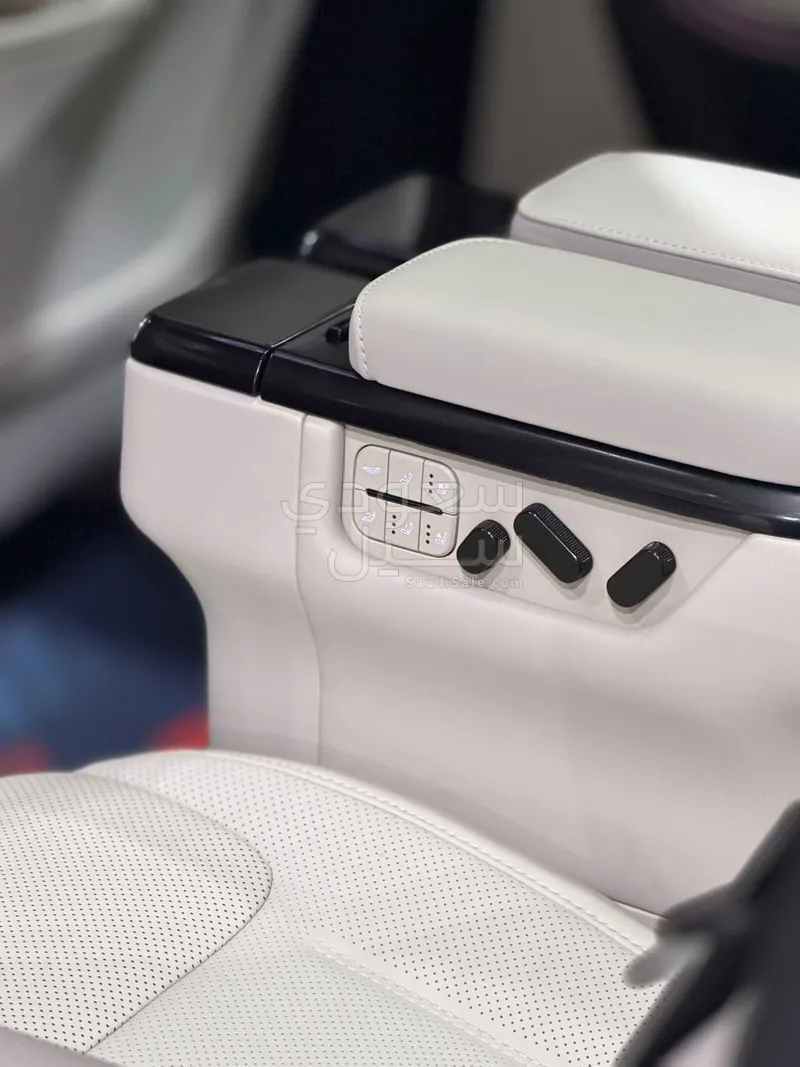 2026 روكس 01 أدماس