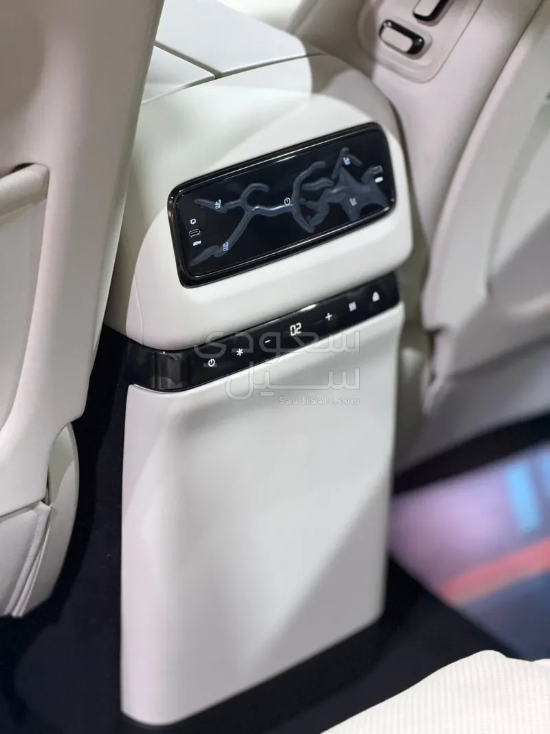 2026 روكس 01 أدماس