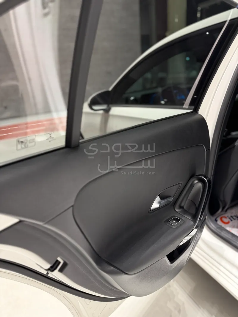 2020 مرسيدس - بنز أي 220