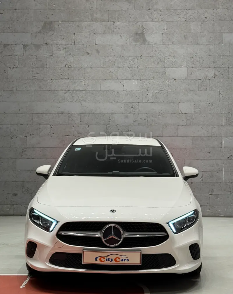 2020 مرسيدس - بنز أي 220