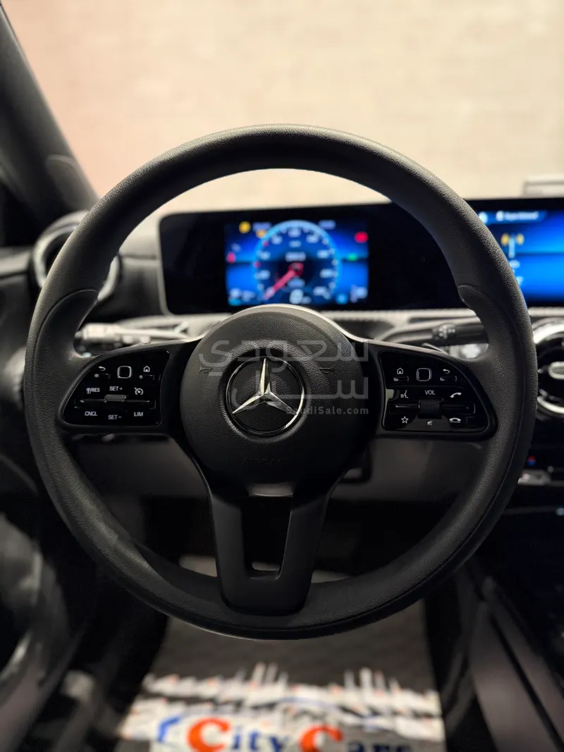 2020 مرسيدس - بنز أي 220