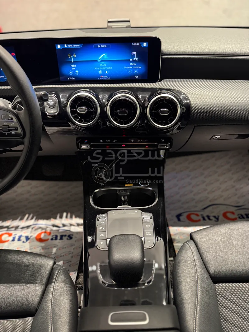 2020 مرسيدس - بنز أي 220