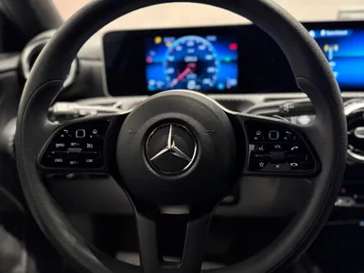 2020 مرسيدس - بنز أي 220