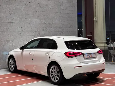 2020 مرسيدس - بنز أي 220