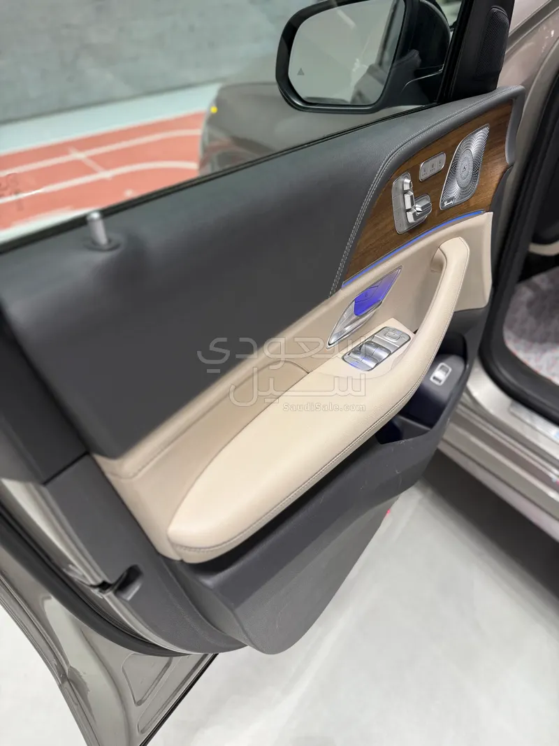 2020 مرسيدس - بنز جي إل إي 350