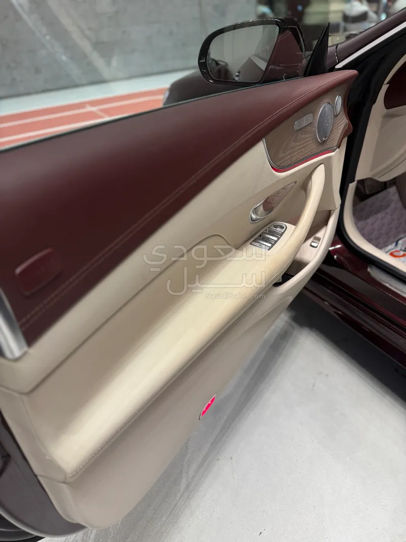 2019 مرسيدس - بنز إي 300