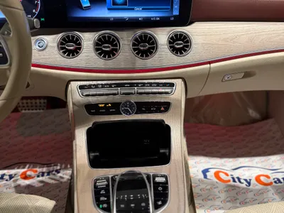 2019 مرسيدس - بنز إي 300