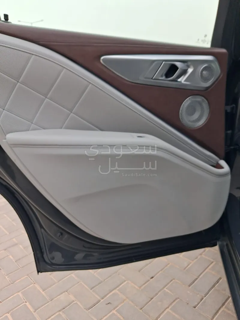 2023 بي ام دبليو اكس ام