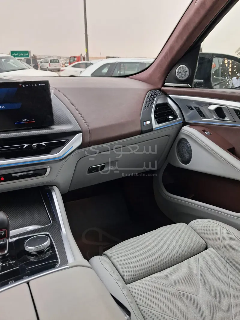 2023 بي ام دبليو اكس ام