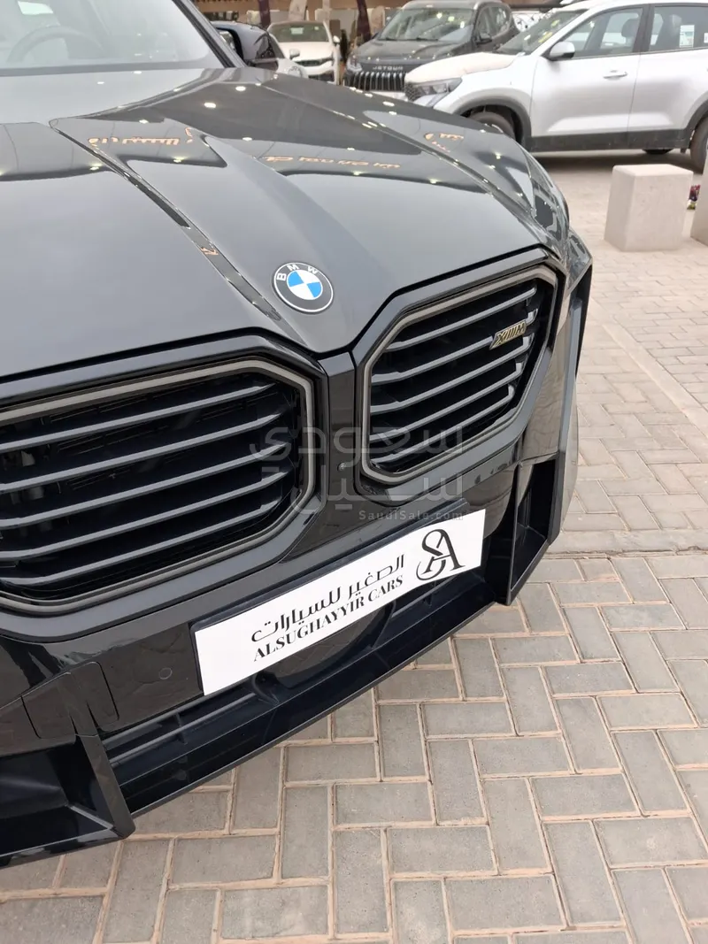 2023 بي ام دبليو اكس ام