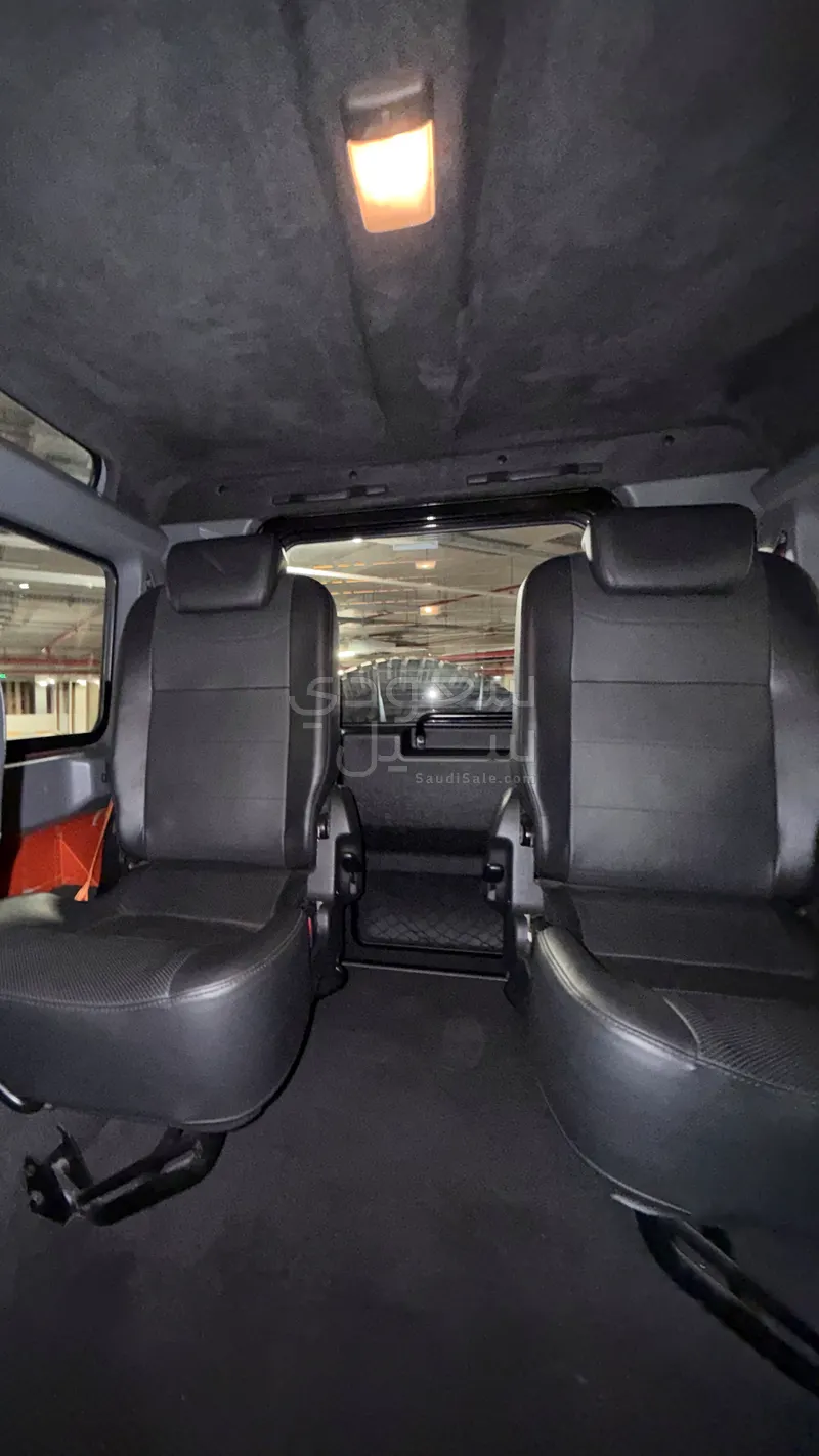 2016 لاند روفر ديفيندر 90