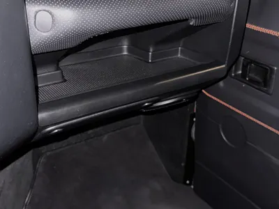 2016 لاند روفر ديفيندر 90