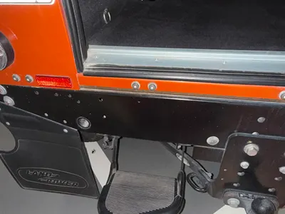 2016 لاند روفر ديفيندر 90