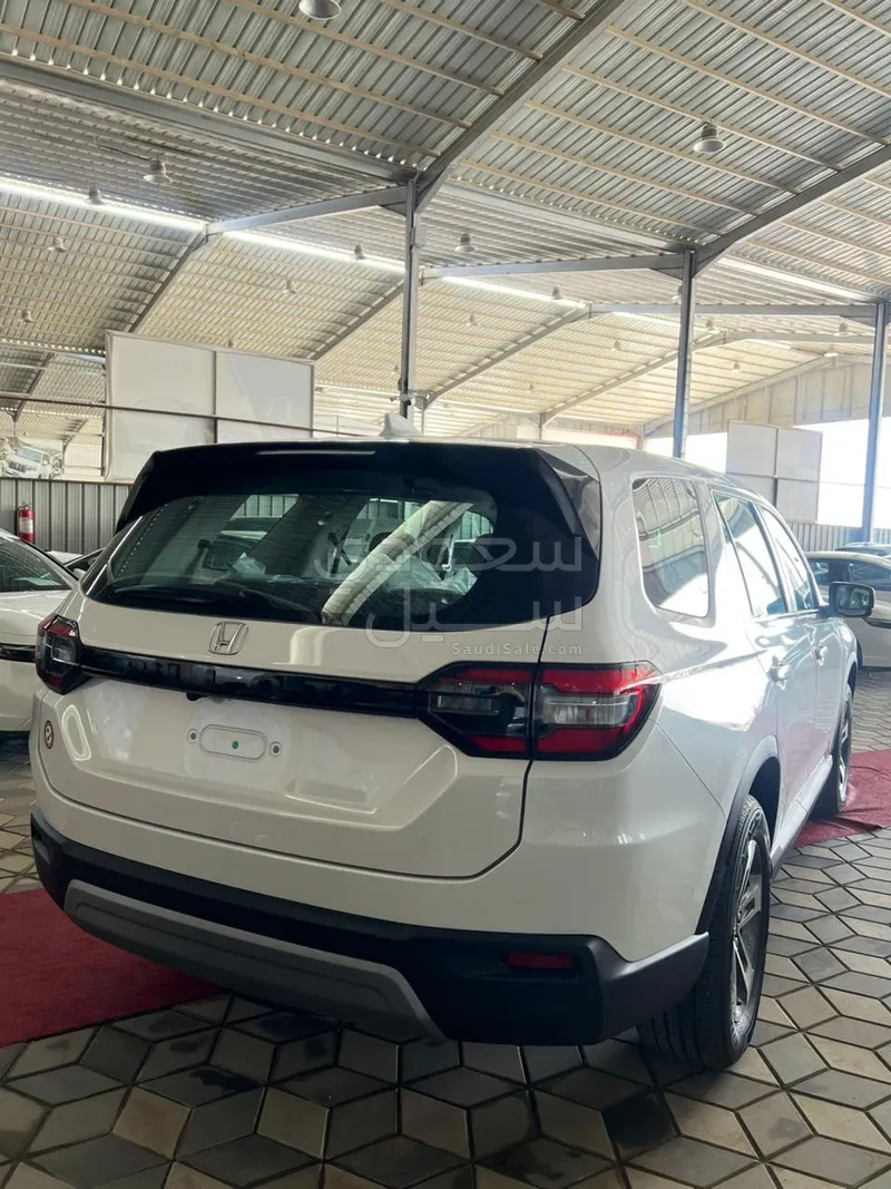 2025 هوندا بايلوت