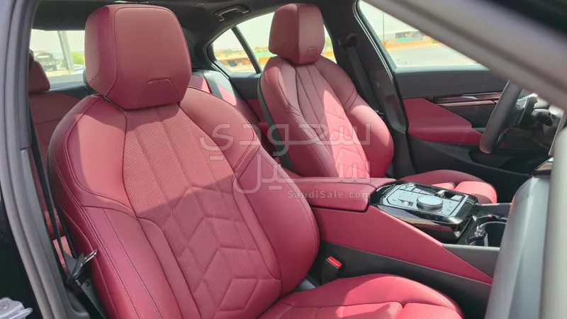 2026 بي ام دبليو الفئة الخامسة 520 أي