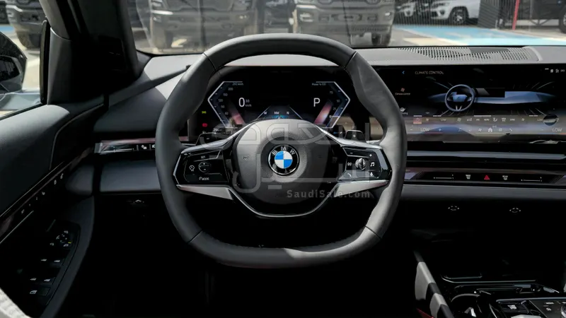 2026 بي ام دبليو الفئة الخامسة 520 أي