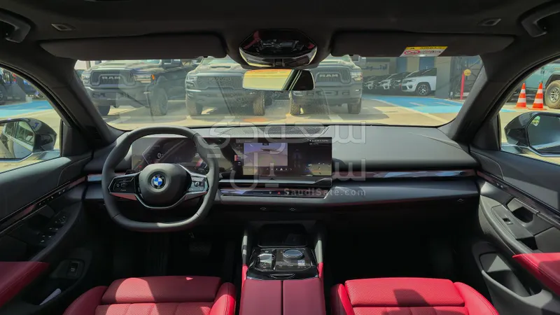 2026 بي ام دبليو الفئة الخامسة 520 أي