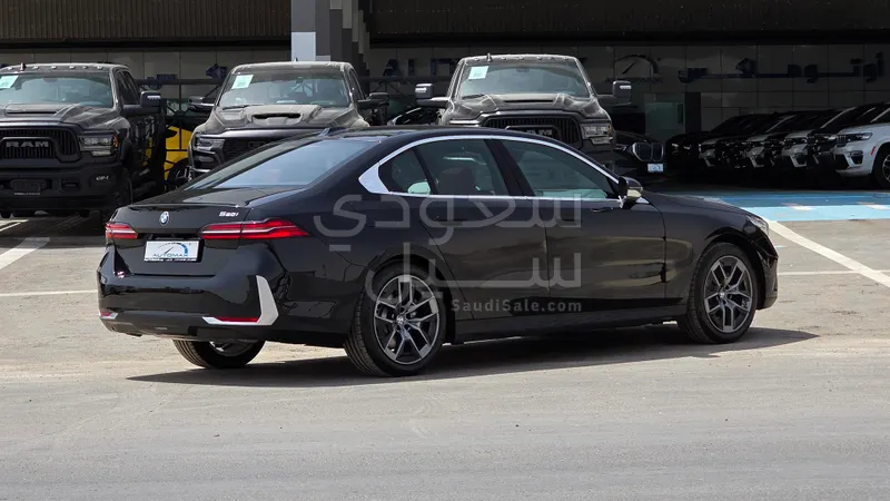 2026 بي ام دبليو الفئة الخامسة 520 أي