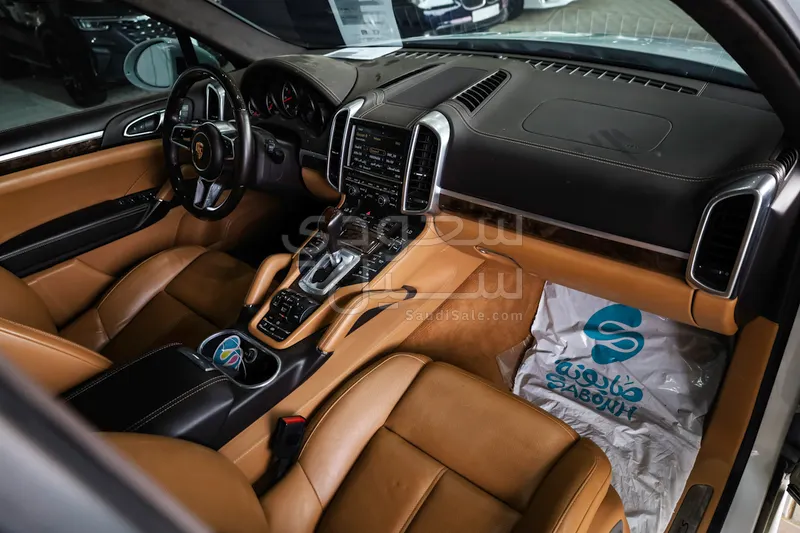 2016 بورش كايين جي تي اس