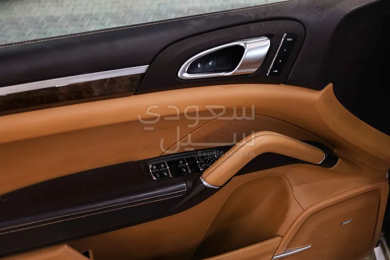 2016 بورش كايين جي تي اس