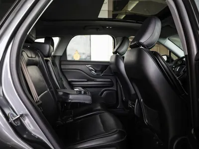 2022 لنكولن كورسير