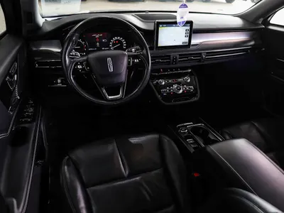 2022 لنكولن كورسير