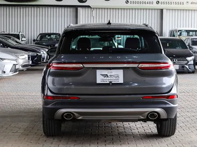 2022 لنكولن كورسير