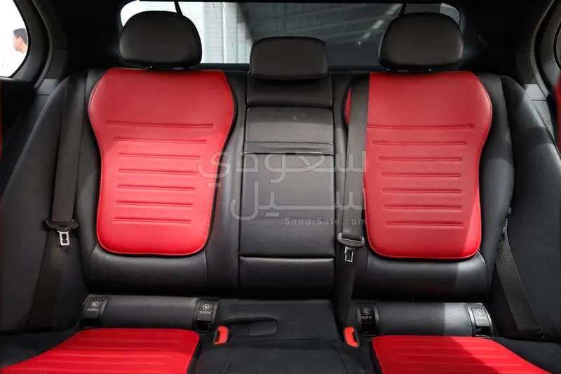 2024 مرسيدس - بنز سي 200