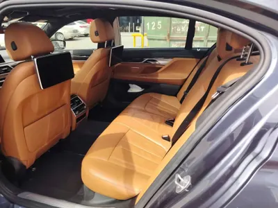 2017 بي ام دبليو الفئة السابعة 730 إل أي