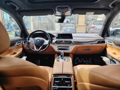 2017 بي ام دبليو الفئة السابعة 730 إل أي