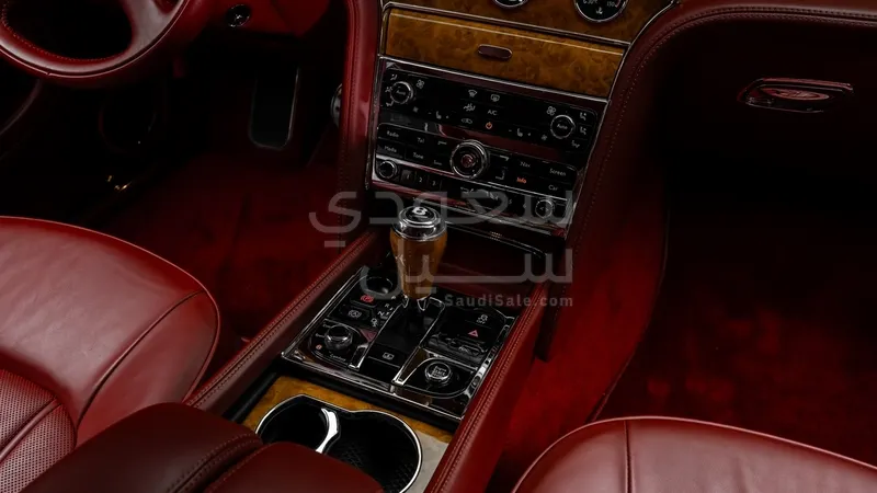 2011 بنتلي مولسان