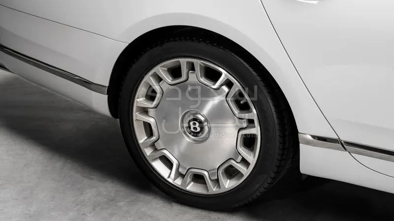 2011 بنتلي مولسان