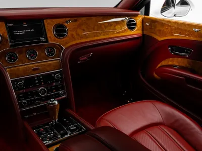 2011 بنتلي مولسان