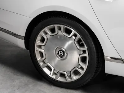 2011 بنتلي مولسان