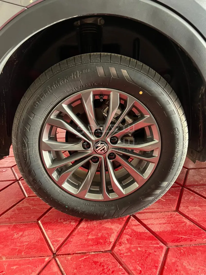 2025 ام جي زد اس