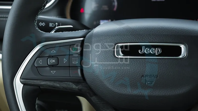 2025 جييب جراند شيروكي ليمتد بلس