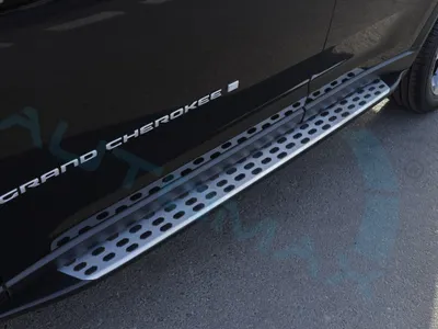 2025 جييب جراند شيروكي ليمتد بلس