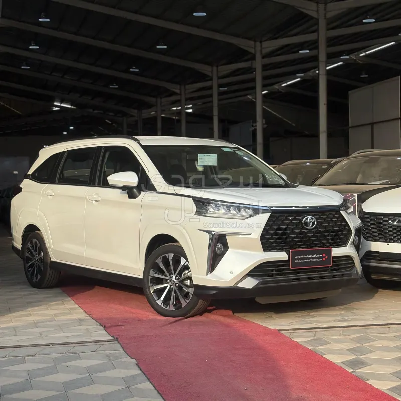 2025 تويوتا فيلوز