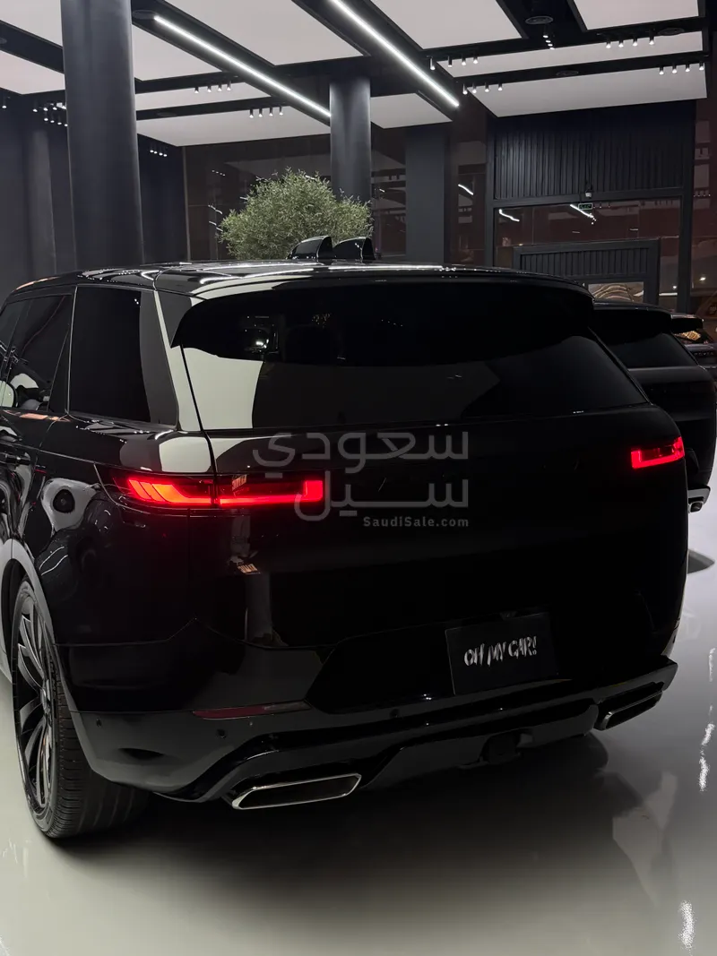 2025 لاند روفر رينج روفر سبورت اتش اس اي