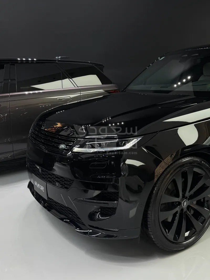 2025 لاند روفر رينج روفر سبورت اتش اس اي