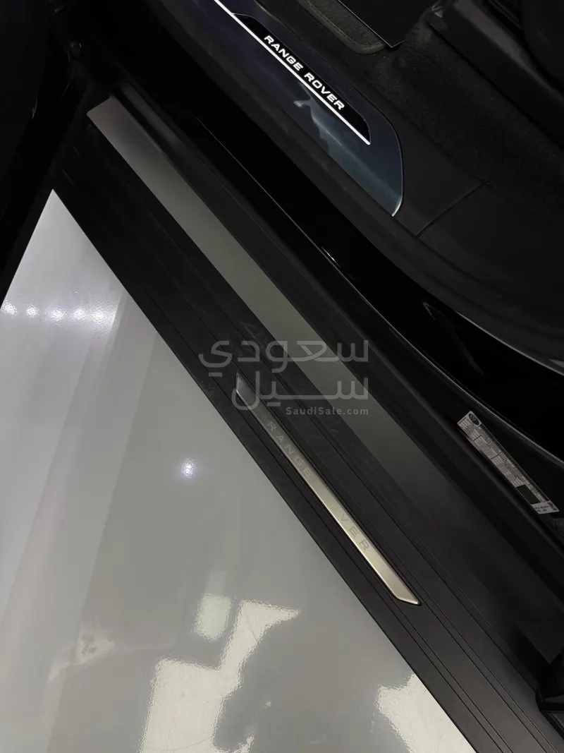 2025 لاند روفر رينج روفر سبورت اتش اس اي